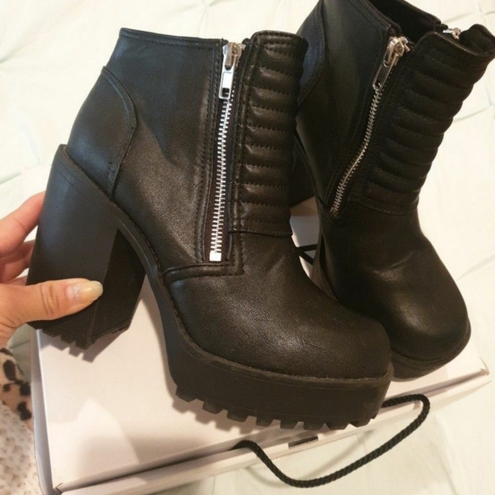 Black H&M  boots